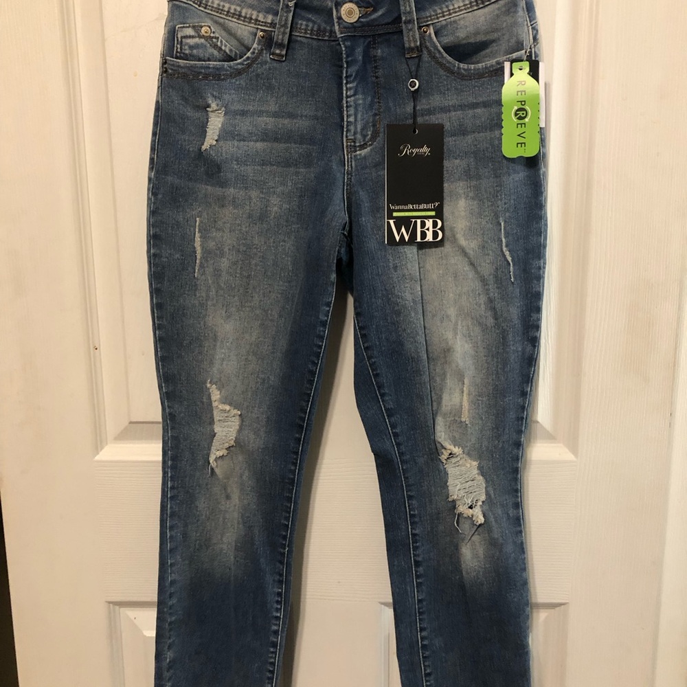 NWT Mid Rise Skinny Jeans